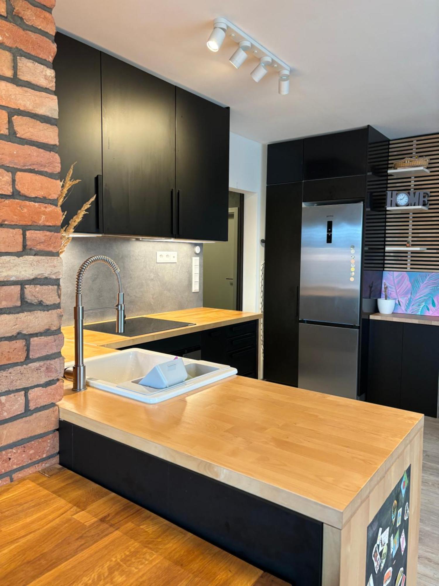 Premiere Apartment Bratislava - Private Parking エクステリア 写真